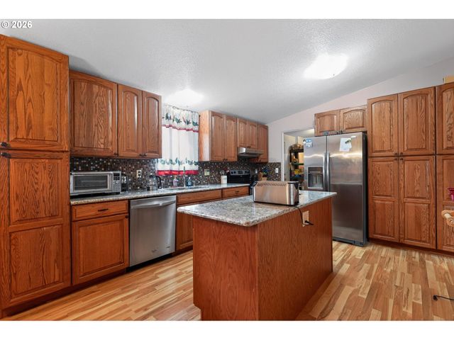 2597 Se 67TH Ave, Hillsboro, OR 97123