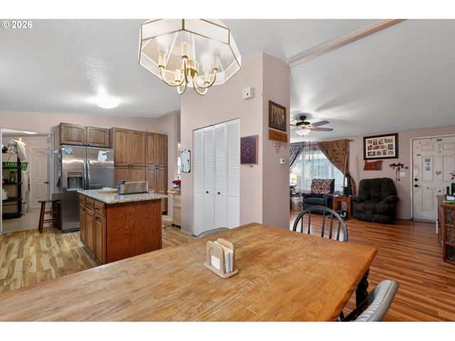 2597 Se 67TH Ave, Hillsboro, OR 97123