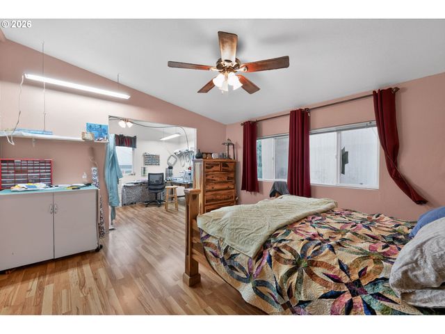 2597 Se 67TH Ave, Hillsboro, OR 97123