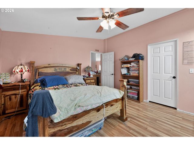 2597 Se 67TH Ave, Hillsboro, OR 97123