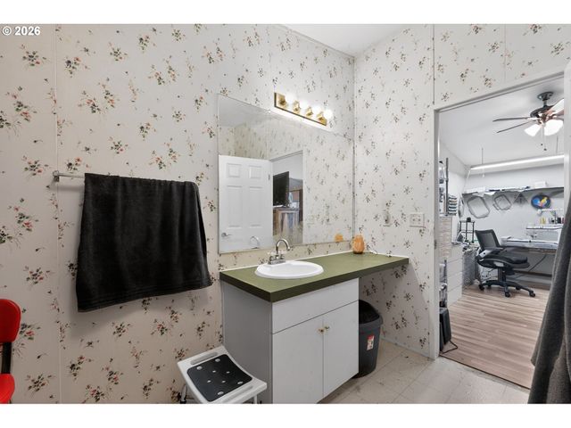 2597 Se 67TH Ave, Hillsboro, OR 97123