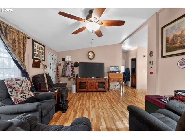 2597 Se 67TH Ave, Hillsboro, OR 97123