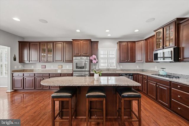 40499 OCONNORS CIR, Leesburg, VA 20175
