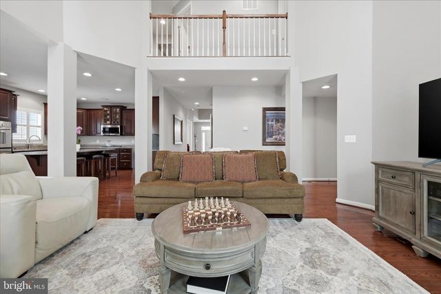 40499 OCONNORS CIR, Leesburg, VA 20175