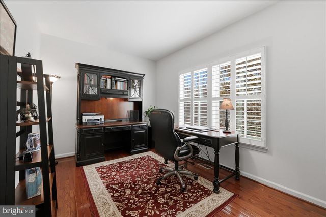 40499 OCONNORS CIR, Leesburg, VA 20175