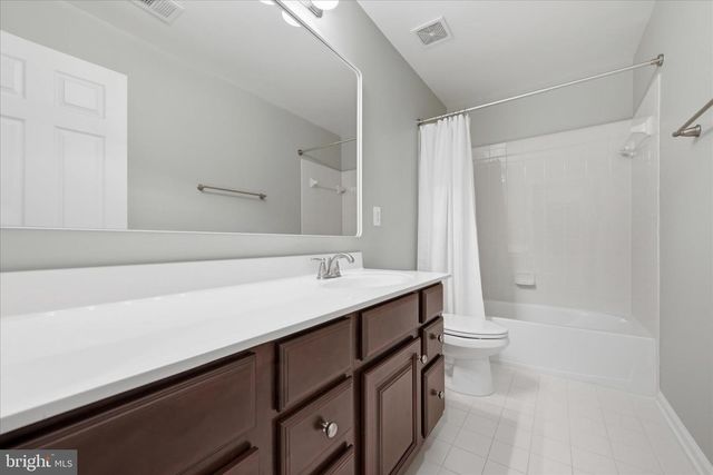 40499 OCONNORS CIR, Leesburg, VA 20175