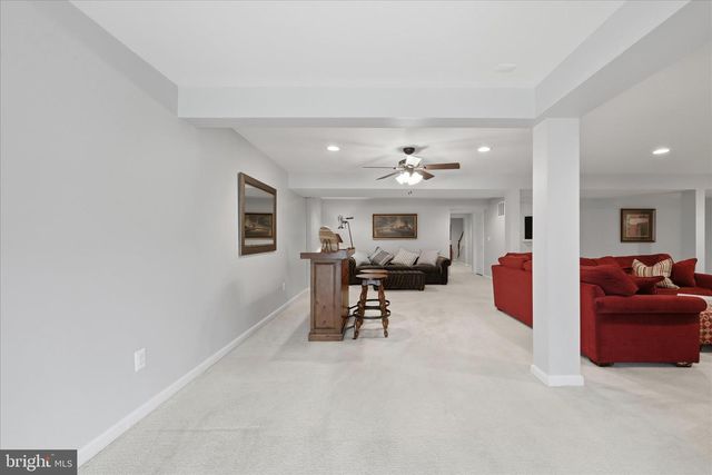 40499 OCONNORS CIR, Leesburg, VA 20175