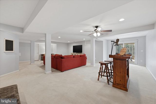 40499 OCONNORS CIR, Leesburg, VA 20175
