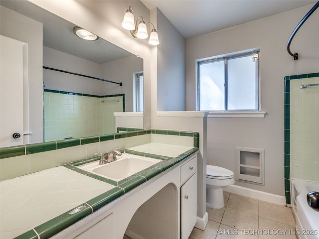 4803 E 46th Street, Tulsa, OK 74135