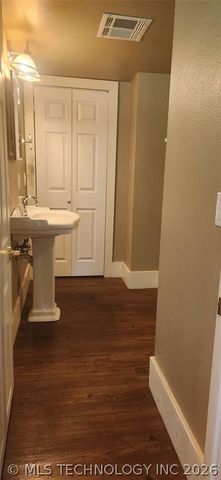 514 N J Street, Eufaula, OK 74432