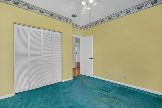 180 Caribe Court, Greenacres, FL 33413
