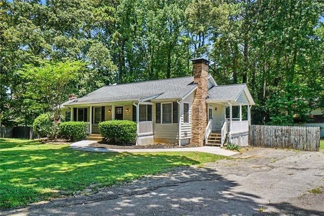 3560 Hogan Drive NW, Kennesaw, GA 30152