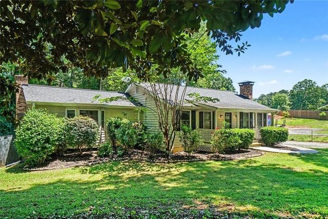 3560 Hogan Drive NW, Kennesaw, GA 30152