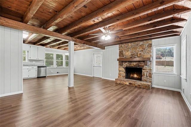 3560 Hogan Drive NW, Kennesaw, GA 30152
