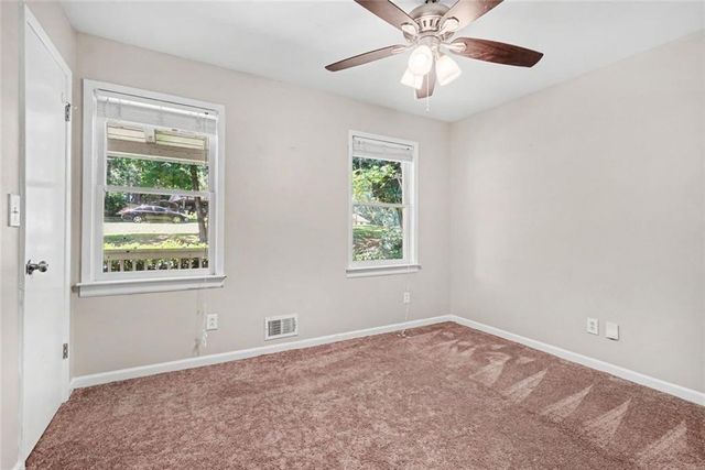 3560 Hogan Drive NW, Kennesaw, GA 30152