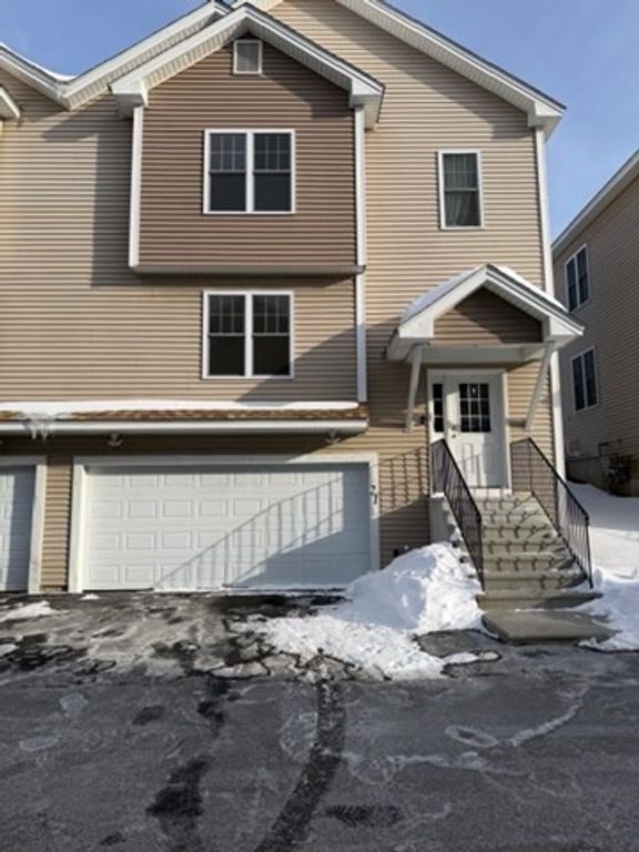 407 Cambridge St 21, Worcester, MA 01610