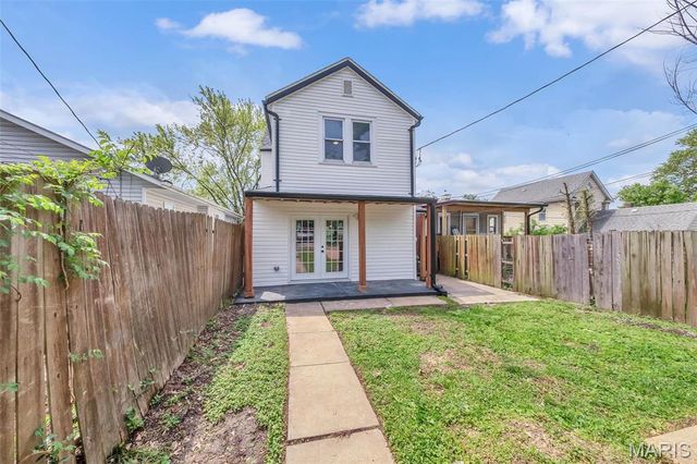 6815 Wise Avenue, St Louis, MO 63139