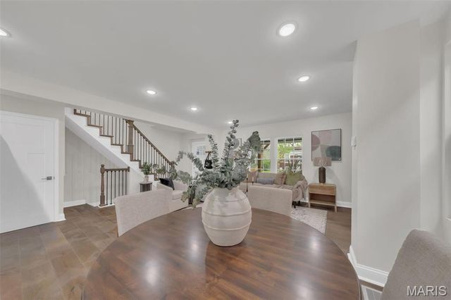 6815 Wise Avenue, St Louis, MO 63139