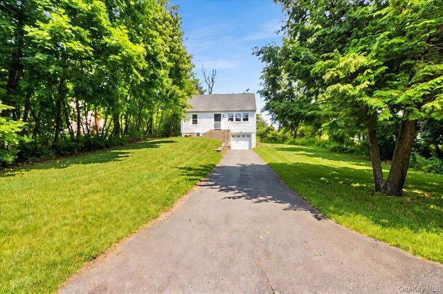 16 Tiger Road, Hopewell Junction, NY 12533