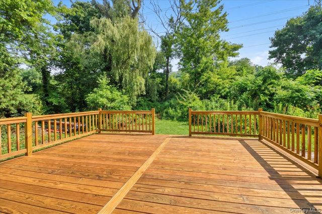 16 Tiger Road, Hopewell Junction, NY 12533