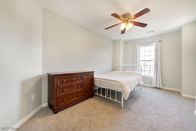 720 Jockeys Circle, Avon Lake, OH 44012