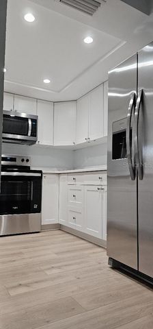 704 HAMMOCK PINE BOULEVARD 704, Clearwater, FL 33761