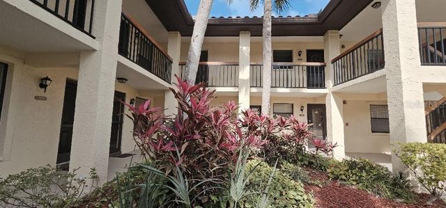 704 HAMMOCK PINE BOULEVARD 704, Clearwater, FL 33761