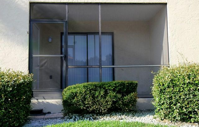 704 HAMMOCK PINE BOULEVARD 704, Clearwater, FL 33761