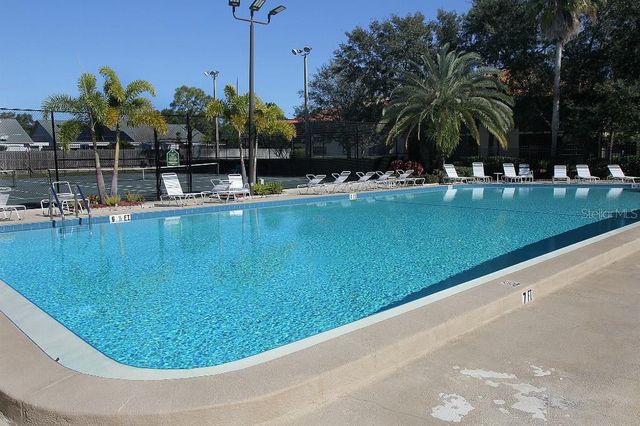 704 HAMMOCK PINE BOULEVARD 704, Clearwater, FL 33761