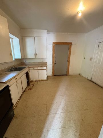 1124 Leander Street, Shreveport, LA 71104