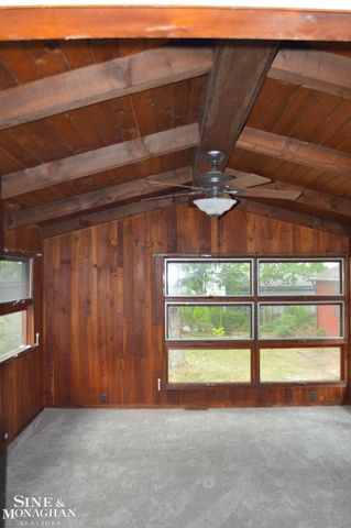 1932 Allard Avenue, Grosse Pointe Woods, MI 48236