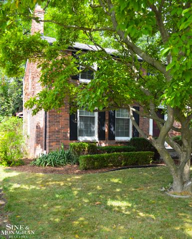 1932 Allard Avenue, Grosse Pointe Woods, MI 48236