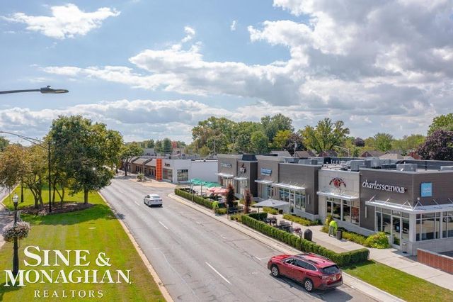 1932 Allard Avenue, Grosse Pointe Woods, MI 48236