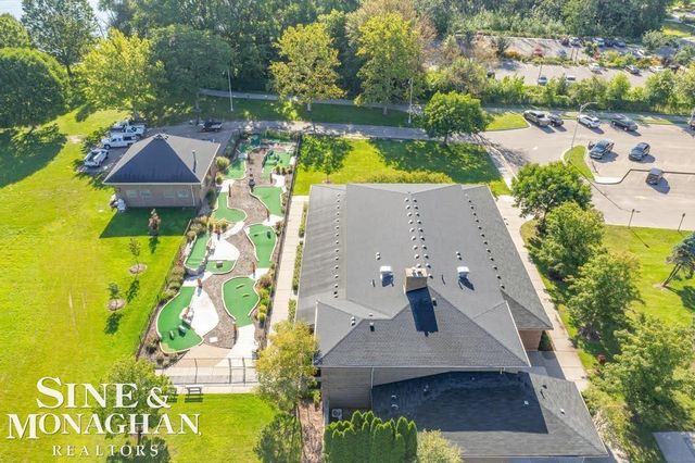 1932 Allard Avenue, Grosse Pointe Woods, MI 48236