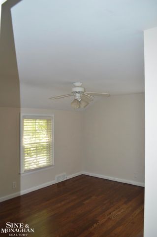 1932 Allard Avenue, Grosse Pointe Woods, MI 48236