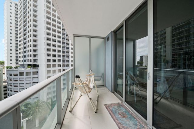 1300 Brickell Bay Drive 1005, Miami, FL 33131