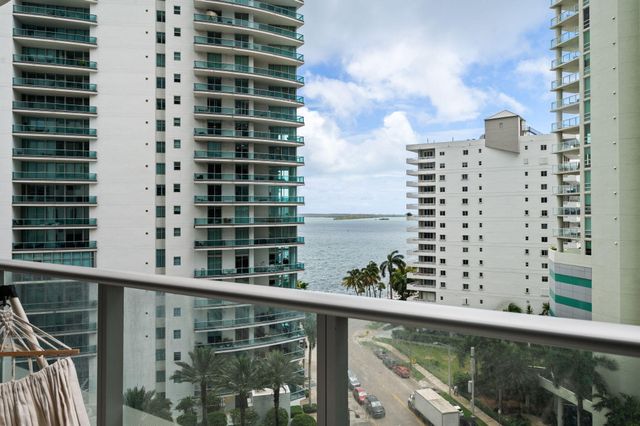 1300 Brickell Bay Drive 1005, Miami, FL 33131