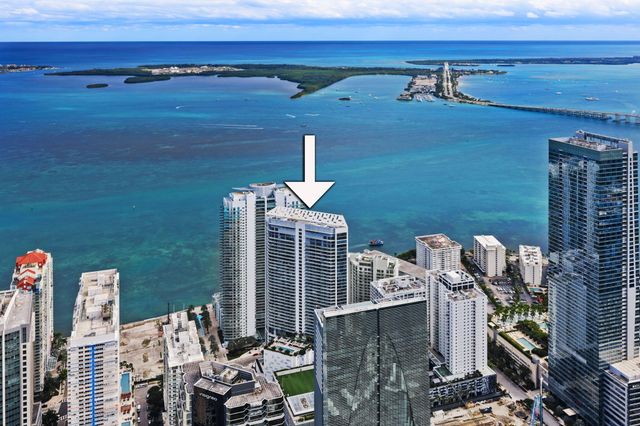 1300 Brickell Bay Drive 1005, Miami, FL 33131