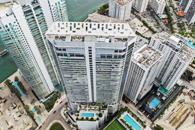 1300 Brickell Bay Drive 1005, Miami, FL 33131