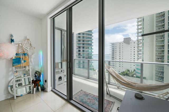 1300 Brickell Bay Drive 1005, Miami, FL 33131