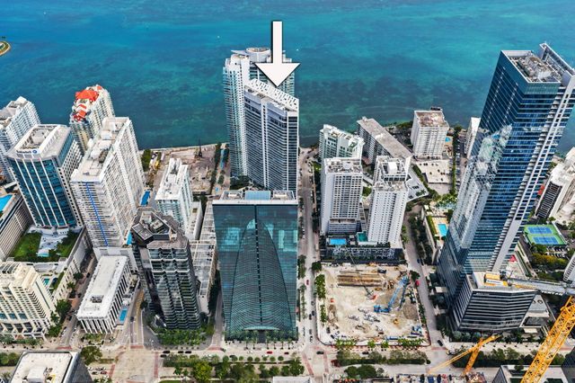 1300 Brickell Bay Drive 1005, Miami, FL 33131