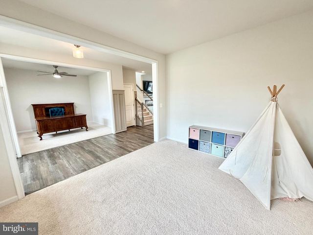 8028 ASHFORD DR, Fredericksburg, VA 22407