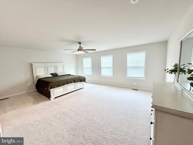 8028 ASHFORD DR, Fredericksburg, VA 22407