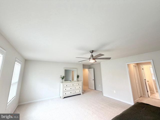 8028 ASHFORD DR, Fredericksburg, VA 22407