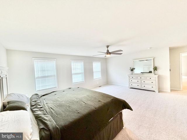 8028 ASHFORD DR, Fredericksburg, VA 22407