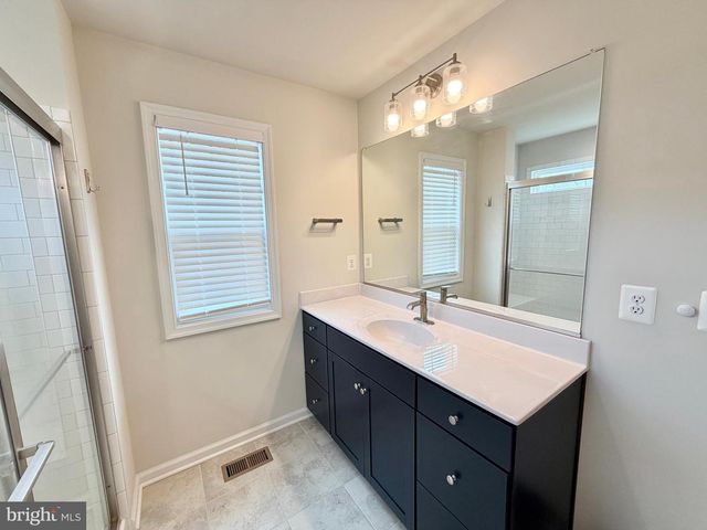 8028 ASHFORD DR, Fredericksburg, VA 22407