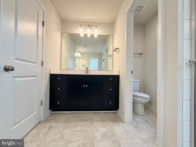 8028 ASHFORD DR, Fredericksburg, VA 22407