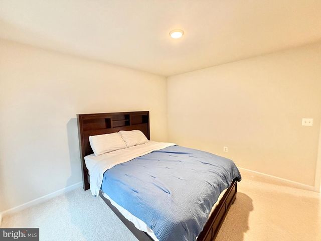 8028 ASHFORD DR, Fredericksburg, VA 22407