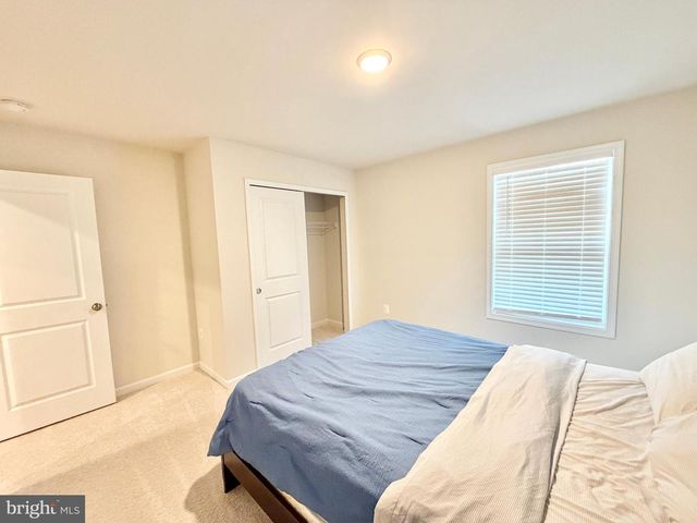 8028 ASHFORD DR, Fredericksburg, VA 22407