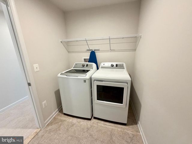 8028 ASHFORD DR, Fredericksburg, VA 22407